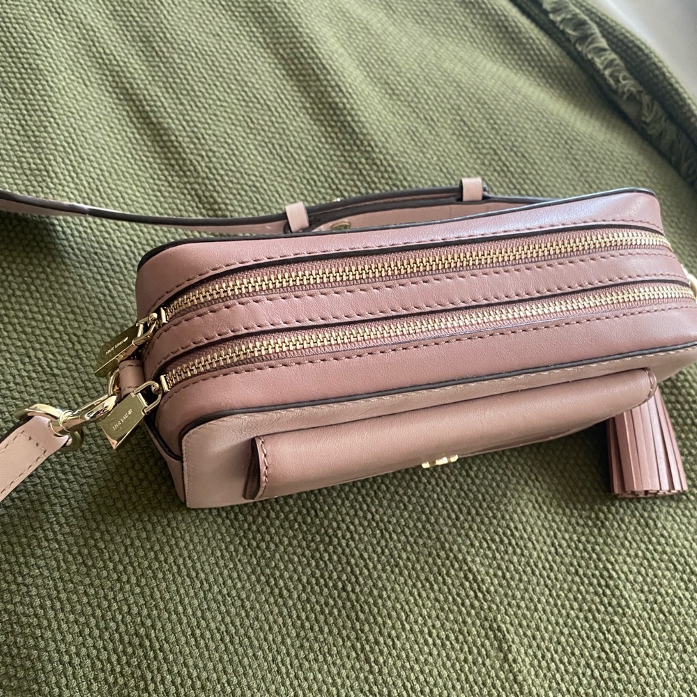 Michael Kors Two-Tone Blush and Mauve Leather Crossbody Shoulder Bag - Picture 3 of 4
